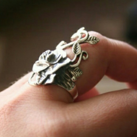 Magic Rose Ring - Picture 4 of 4